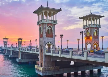 هبوط مفاجئ في كوبري ستانلي بالإسكندرية