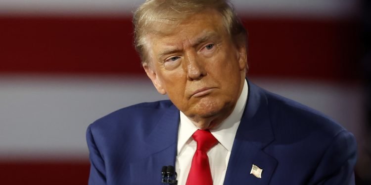 ترامب يطالب حماس بالإفراج الفوري عن جميع الرهائن الإسرائيليين: “الأمور ستتغير سريعًا”