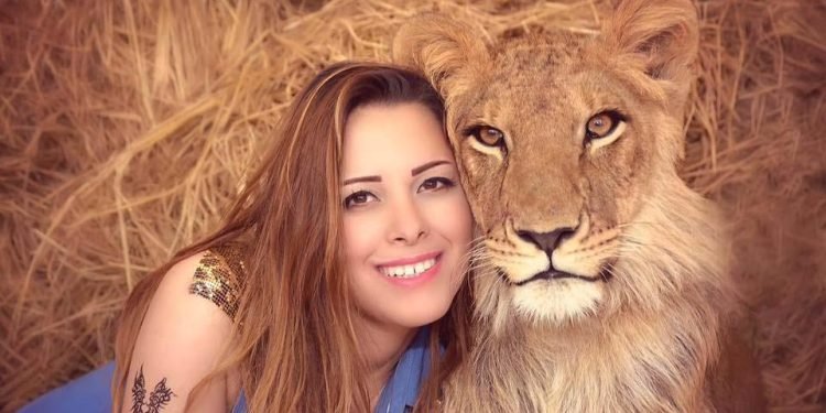 مقابل 400 ألف جنيه.. عامل سيرك طنطا يتصالح مع مدربة الأسود أنوسة كوتة