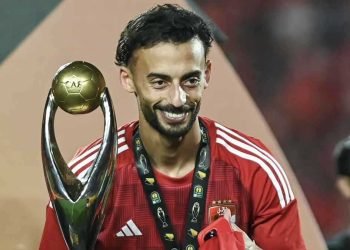 الأهلي يكلف وليد صلاح الدين بحسم ملف أحمد عبد القادر وتجديد عقده