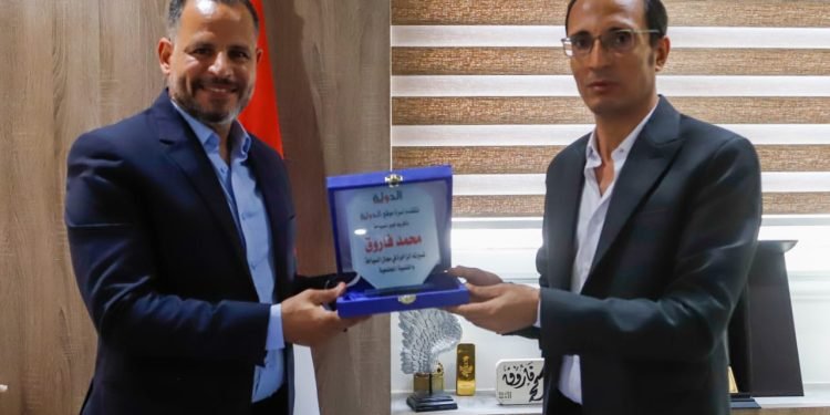 إشادة بمسيرته.. موقع “الدولة” يكرم خبير السياحة محمد فاروق