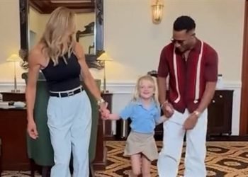 بعد جدل ظهورهما.. محمد رمضان يُعلم لارا ترامب وابنتها الرقص في ميامي