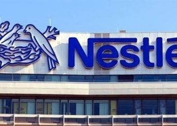 نستله تفصل رئيسها التنفيذي بعد عام من تولي منصبه.. هل العلاقات الغرامية السبب؟