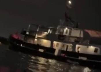 مسيرة إسرائيلية تستهدف السفينة الإسبانية التابعة لأسطول الصمود بتونس