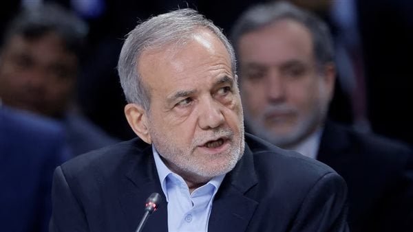 الرئيس الإيراني: من سمع رجلا ينادي يا للمسلمين فلم يجبه فليس بمسلم