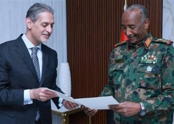 السيسي يوجه دعوة لـ البرهان لحضور افتتاح المتحف المصري الكبير