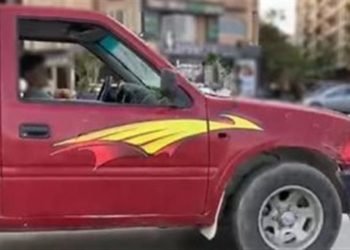 القبض على طفل يقود سيارة ربع نقل برعونة في شوارع المعادي