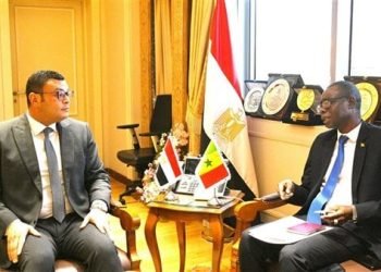 وزير الإسكان لسفير السنغال: مستعدون لمشاركة خبراتنا مع الدول الإفريقية الشقيقة