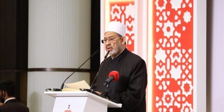 شيخ الأزهر لـ السيسي: نقدر موقفكم الثابت بحماية القضية الفلسطينية ورفضكم مؤامرات التهجير