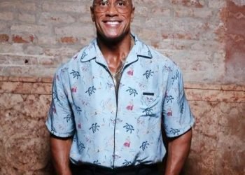 الممثل الأمريكى دوين جونسون “ذا روك” يخسر 27 كجم من وزنه