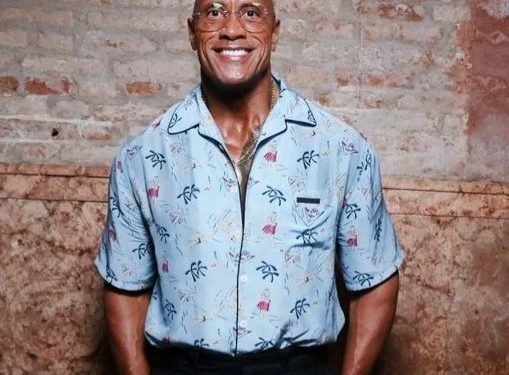 الممثل الأمريكى دوين جونسون “ذا روك” يخسر 27 كجم من وزنه