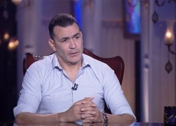 ضبط وإحضار عصام الحضري وزوجته في واقعة عقر كلبهما لمهندسة