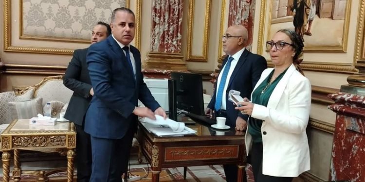 توافد أعضاء مجلس الشيوخ لاستلام كارنيهات العضوية الجديدة