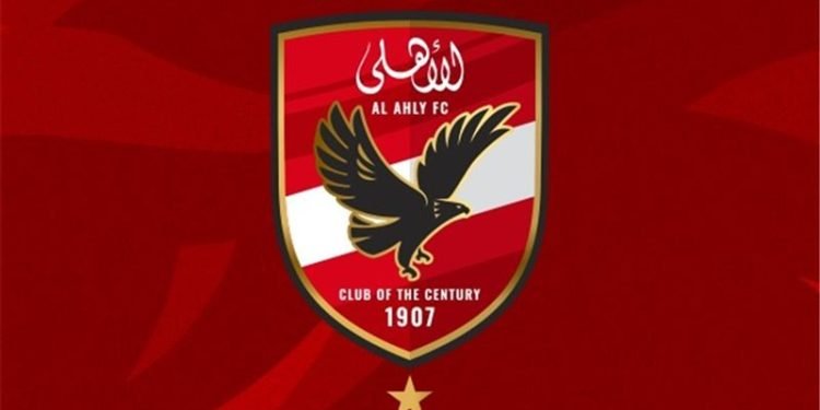الأهلي يطالب بالتحقيق مع حكم الـVAR في مباراة سيراميكا