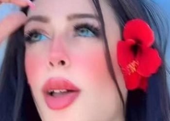 مخدرات ومقاطع خادشة.. ماذا وجدت الأجهزة الأمنية بهاتف البلوجر ناني علي؟