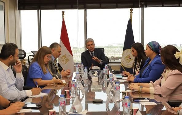 وزير السياحة والآثار يلتقي مؤثري المحتوى الرقمي لتعزيز الترويج السياحي لمصر