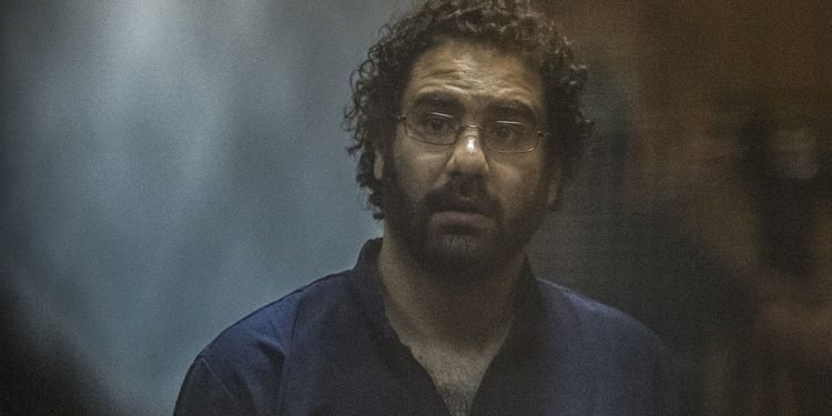 العفو عن علاء عبد الفتاح بقرار جمهوري