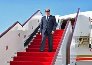 الرئيس السيسي يعود إلى أرض الوطن بعد القمة العربية الإسلامية بالدوحة