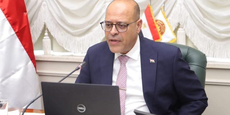 وزير العمل: الخميس المقبل إجازة رسمية مدفوعة الأجر للعاملين بالقطاع الخاص بمناسبة ذكرى المولد النبوي الشريف