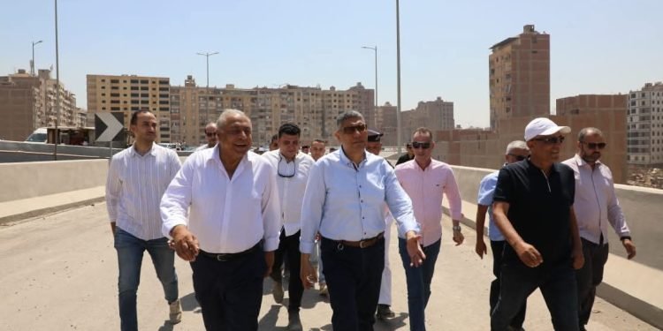 محافظ الجيزة يشهد التشغيل التجريبي لوصلة محور عمرو بن العاص لربط الطريق الدائري الشمالي بالجنوبي