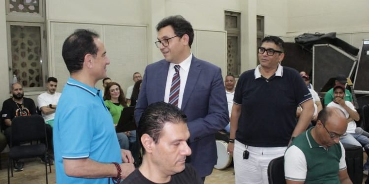 وزير الثقافة يشهد بروفة محمد ثروت لاحتفالية المولد النبوي بدار الأوبرا