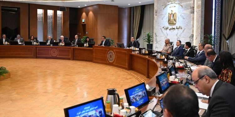 مدبولي يترأس الاجتماع الـ56 لمجلس الوزراء ويصدر حزمة قرارات جديدة