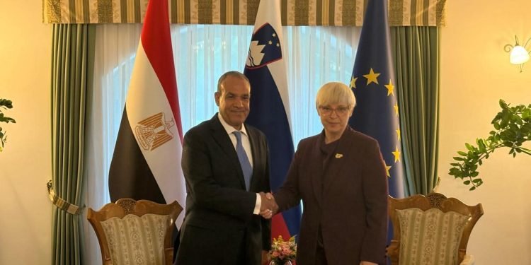 وزير الخارجية يلتقي رئيسة جمهورية سلوفينيا