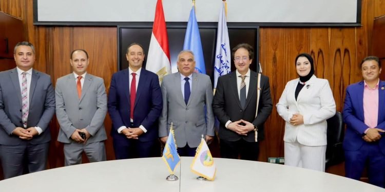 رئيس جامعة طنطا يستقبل مدير صندوق مكافحة الإدمان لتعزيز الجهود لرفع وعي الطلاب بخطورة التعاطي