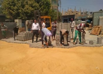 محافظ الجيزة: بدء أعمال رفع كفاءة ورصف ١٢٠ شارعًا بالبدرشين بالإنترلوك