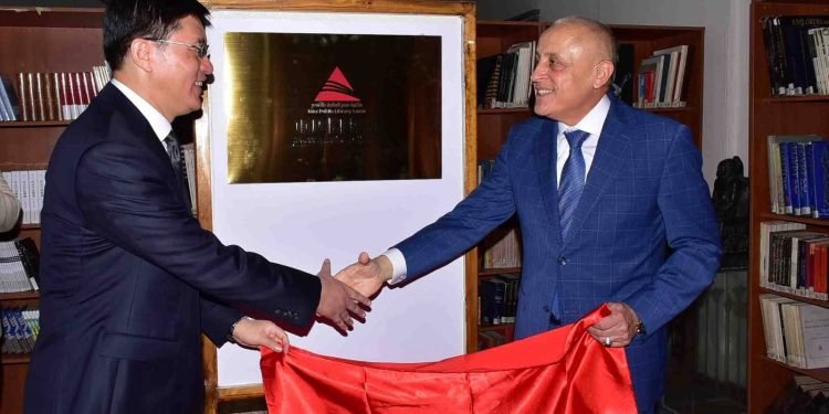 محافظ الأقصر يفتتح اللقاء المصري الصيني بمكتبة مصر العامة