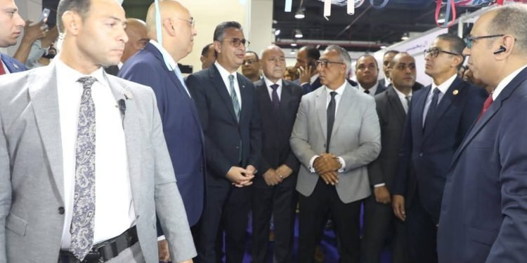 القاهرة تفتتح معرض “أهلاً مدارس”.. تخفيضات 30% لمستلزمات العام الدراسي