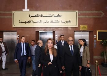 وزير العدل يفتتح غرفتين مؤمنتين مُخصصتين للمرأة ضحية العنف بمحكمة القاهرة الجديدة