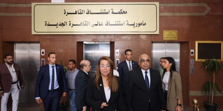 وزير العدل يفتتح غرفتين مؤمنتين مُخصصتين للمرأة ضحية العنف بمحكمة القاهرة الجديدة