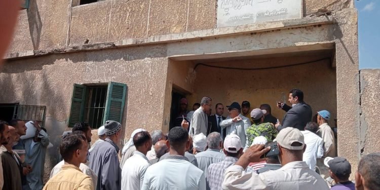 محافظ الدقهلية في زيارة مفاجئة للجمعيات الزراعية ببلقاس