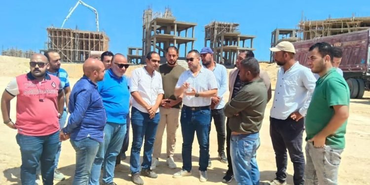 وزير الإسكان يتابع الموقف التنفيذي لمشروعات “مارينا8”