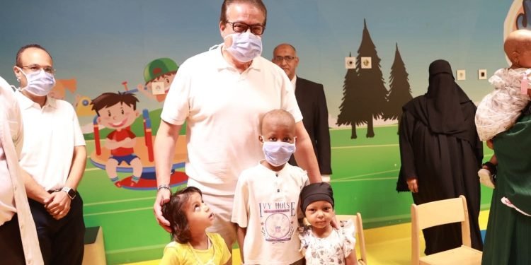 وزير الصحة ومحافظ الأقصر يتفقدان مستشفى شفاء الأورمان