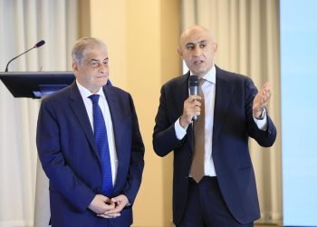 وزير التربية والتعليم يشهد جلسة نقاشية حول نتائج البرنامج القومي لتنمية مهارات اللغة العربية