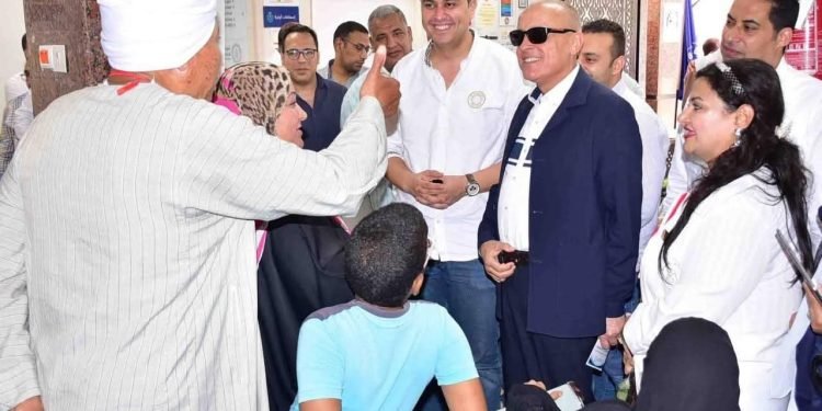 رئيس هيئة الرعاية الصحية: تجهيز وحدة أورام بمستشفى الكرنك الدولي بمعايير عالمية