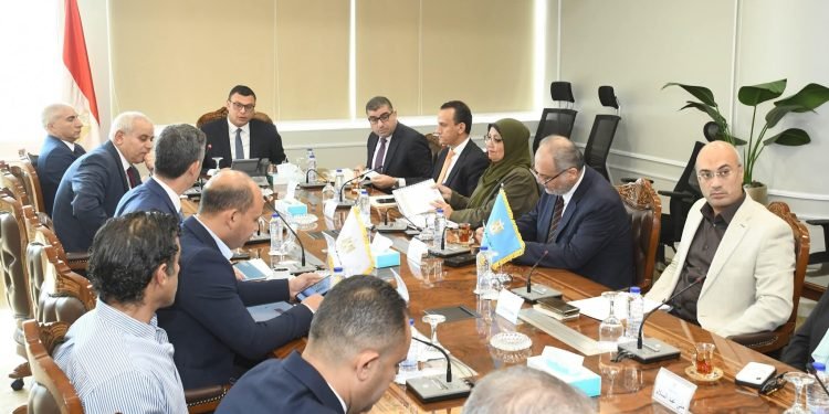 مصنع مصر لبناء القاطرات يحقق المعادلة الصعبة بين الجودة العالمية والأسعار التنافسية