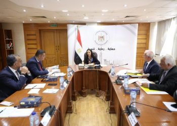 وزيرة التضامن الاجتماعي تترأس اجتماع مجلس أمناء المؤسسة القومية لتنمية الأسرة والمجتمع