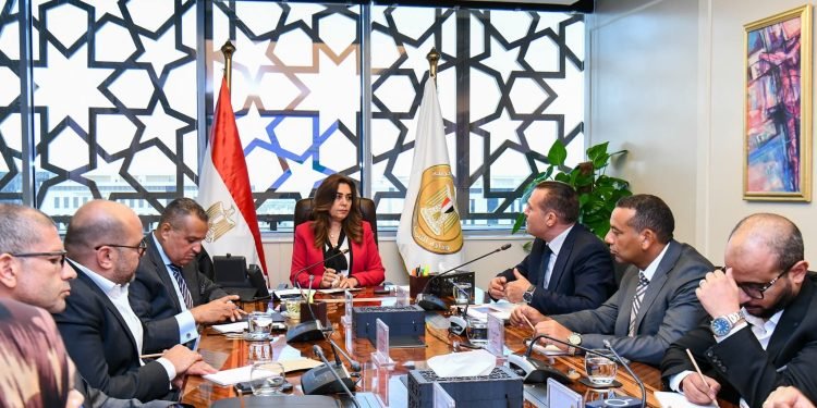 البنك الإسلامي للتنمية يمول مشروع تطوير دهب.. ووزارة التنمية المحلية تتابع التنفيذ