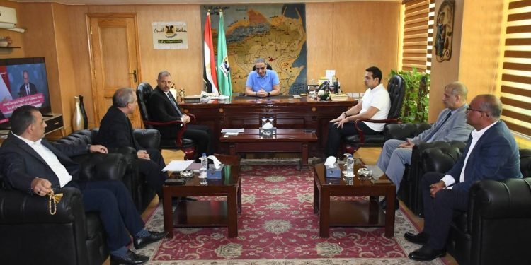 محافظ الفيوم يتابع الموقف التنفيذي لتوسعات محطتي “قحافة” و”العزب الجديدة” لمياه الشرب