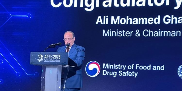 رئيس هيئة الدواء المصرية يشارك في المؤتمر الدولي للذكاء الاصطناعي في الهيئات الدوائية بكوريا الجنوبية