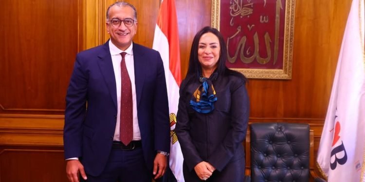مايا مرسي تترأس أول اجتماع لمجلس إدارة بنك ناصر الاجتماعي بعد إعادة تشكيله