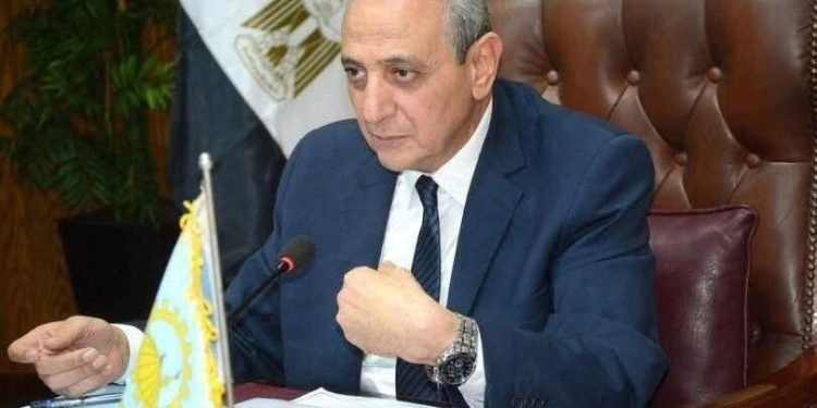 محافظ الغربية: صحة المواطن خط أحمر.. ولا مكان للمتلاعبين بالأسواق الغذائية