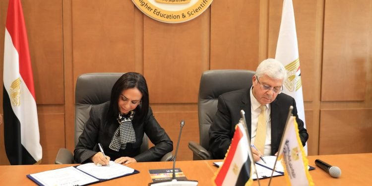 تعاون التعليم العالي والتضامن لتقديم 400 منحة تعليمية باسم “علي المصيلحي”