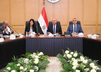 وزير الصناعة يعلن فرص استثمارية جديدة وحوافز محدودة لجذب المستثمرين في القطاعات الصناعية الحيوية