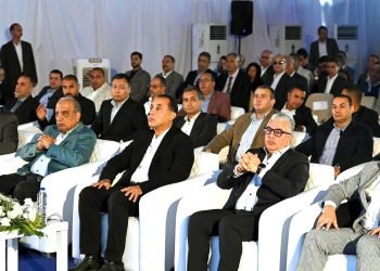 رئيس الوزراء يشهد افتتاح مشروعات جديدة بالقنطرة غرب الصناعية