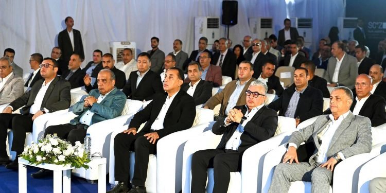 رئيس الوزراء يشهد افتتاح مشروعات جديدة بالقنطرة غرب الصناعية