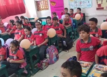 محافظ بني سويف يتابع انتظام الدراسة في أول أيام العام الدراسي